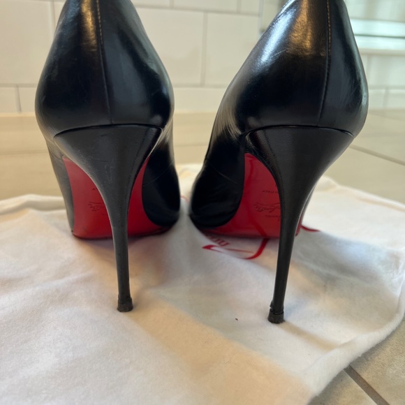 Limited Edition Christian Louboutin Black Asymetric Round Toe 100mm, size 39 main image 4